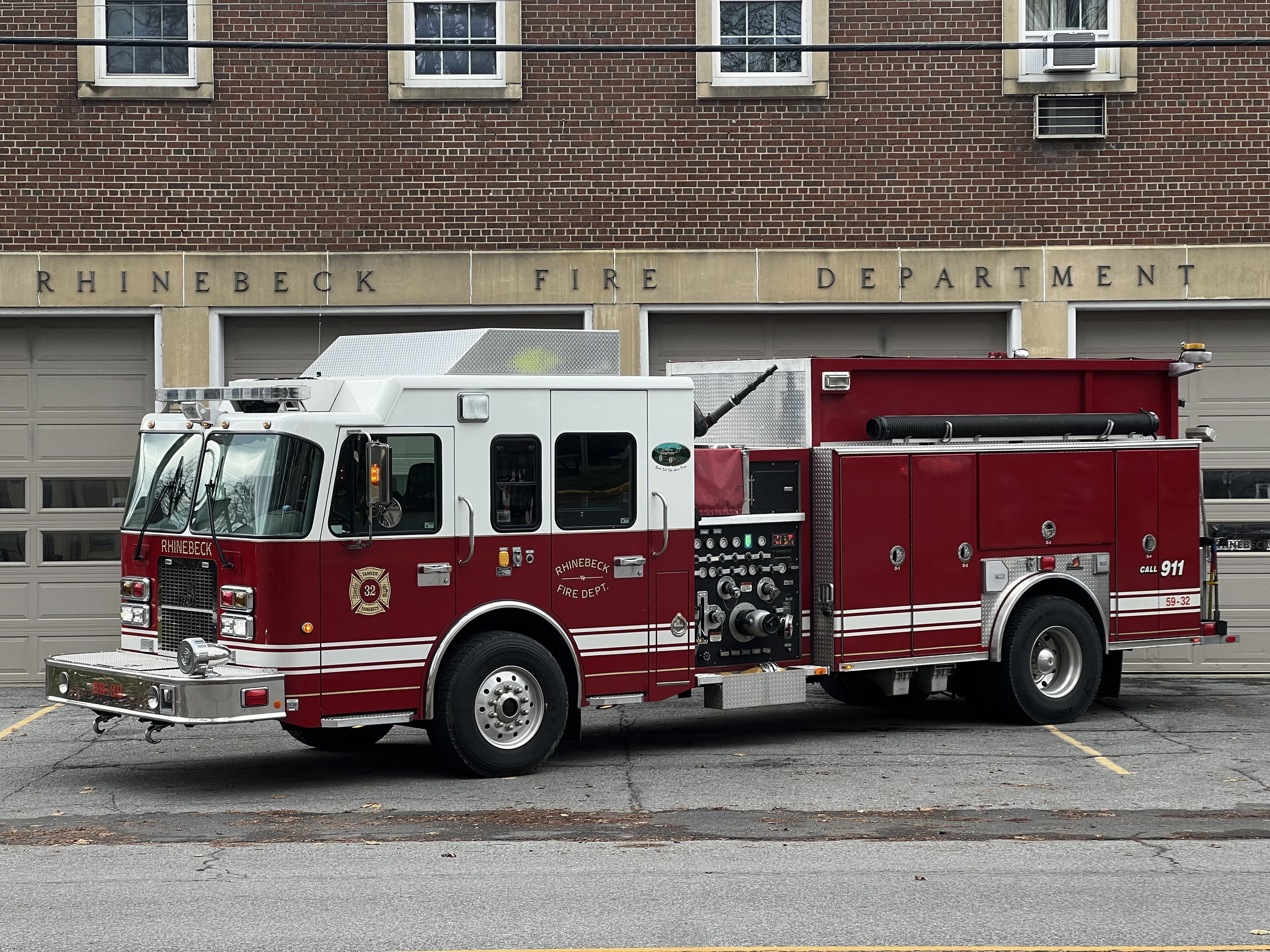 59-32 - Engine/Tanker